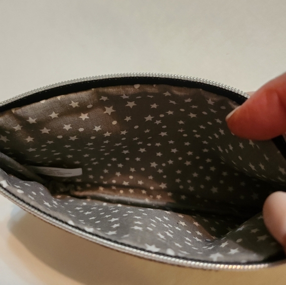 Mila Louise Gold Glitter Pouch NWT - Picture 6 of 7